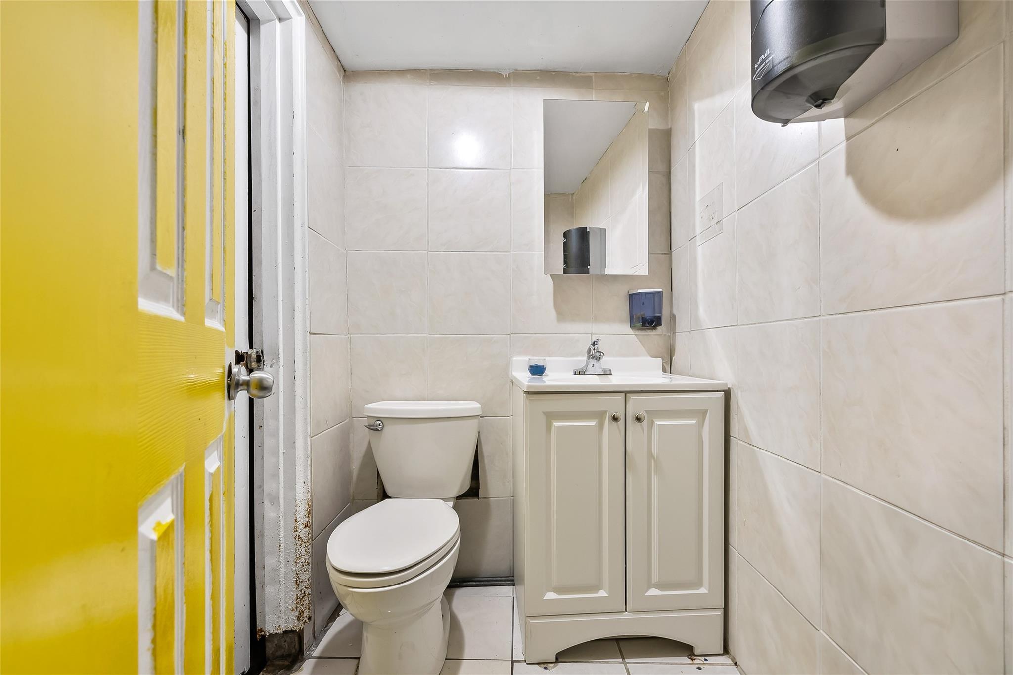 Single Family Sutter  Brooklyn, NY 11208, MLS-863128-37