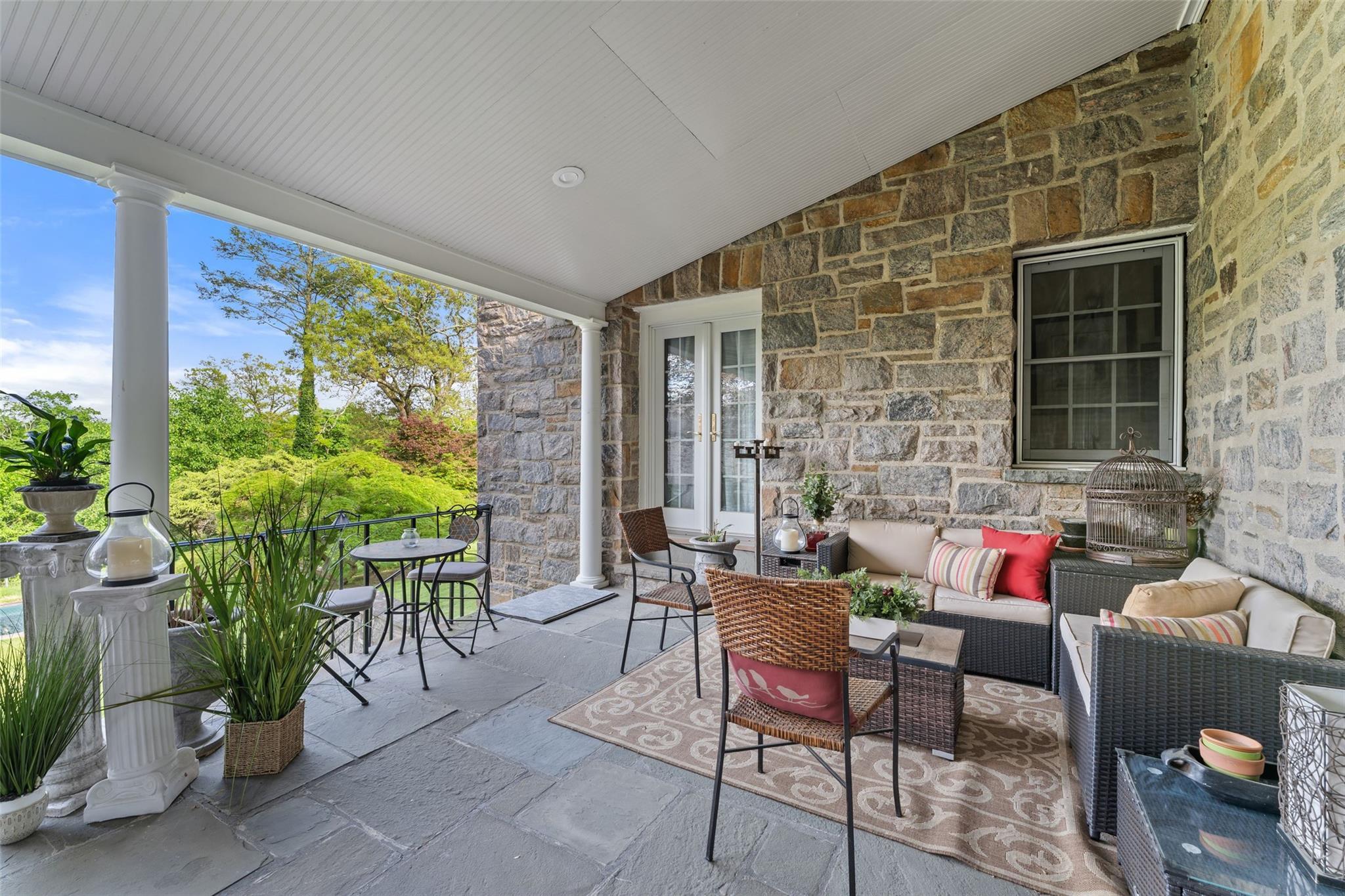 Single Family Castle  Westchester County, NY 10583, MLS-863130-22