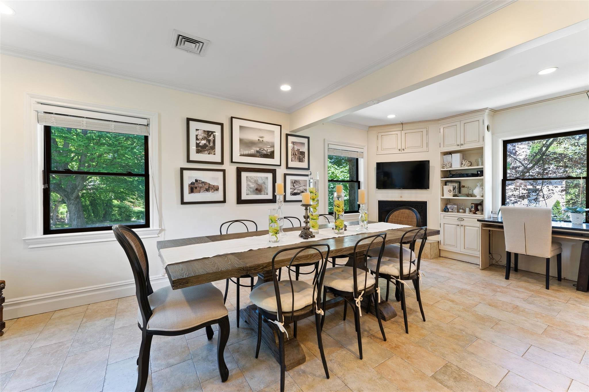 Single Family Castle  Westchester County, NY 10583, MLS-863130-8