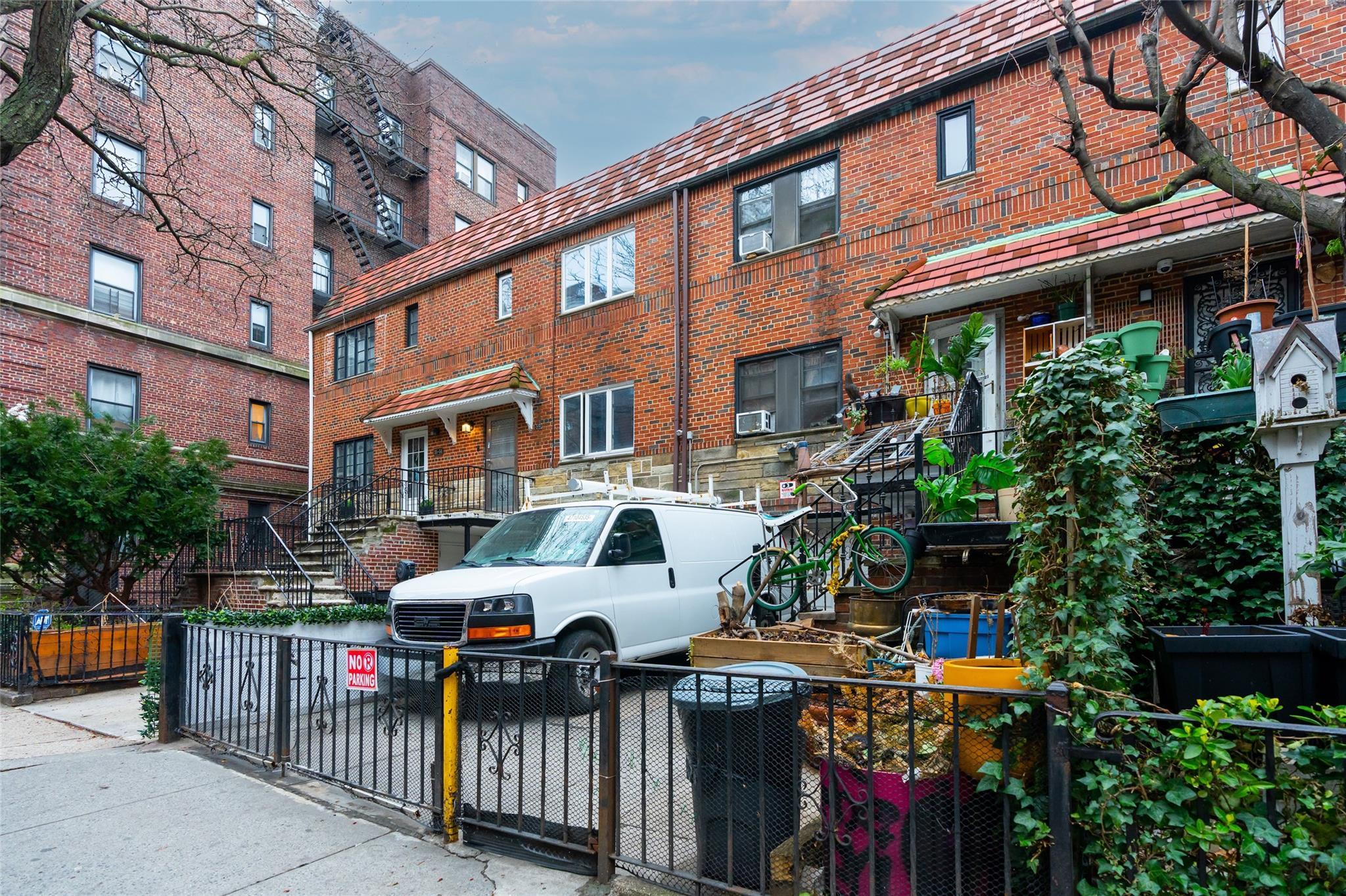Single Family 84th  Queens, NY 11372, MLS-863145-3