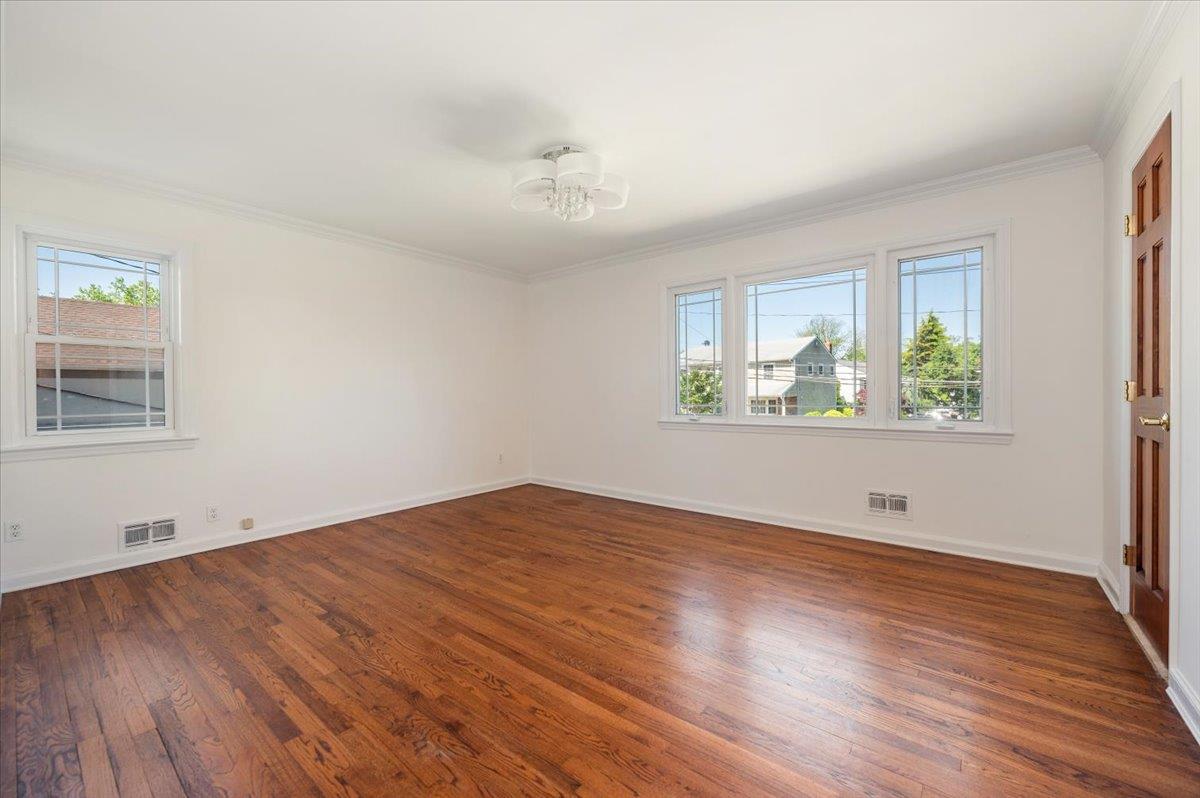 Single Family Hungry Harbor  Nassau County, NY 11581, MLS-863160-13