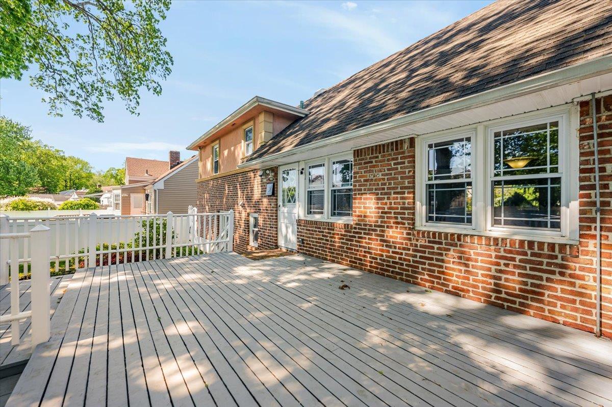 Single Family Hungry Harbor  Nassau County, NY 11581, MLS-863160-24