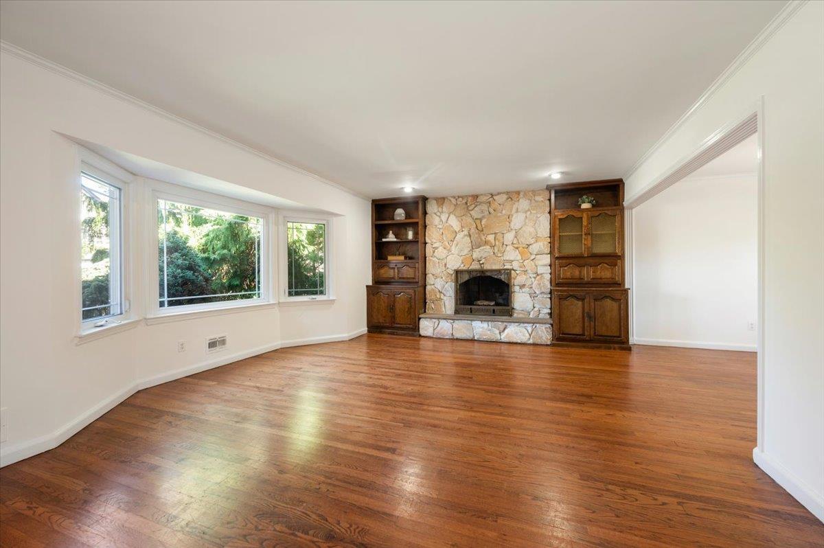Single Family Hungry Harbor  Nassau County, NY 11581, MLS-863160-5