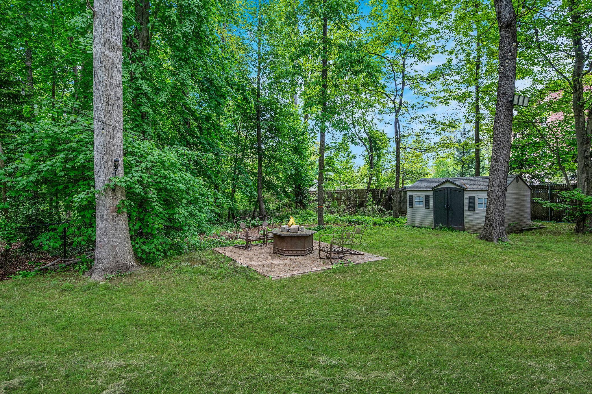 Single Family Farmview Drive  Suffolk County, NY 11746, MLS-863181-47