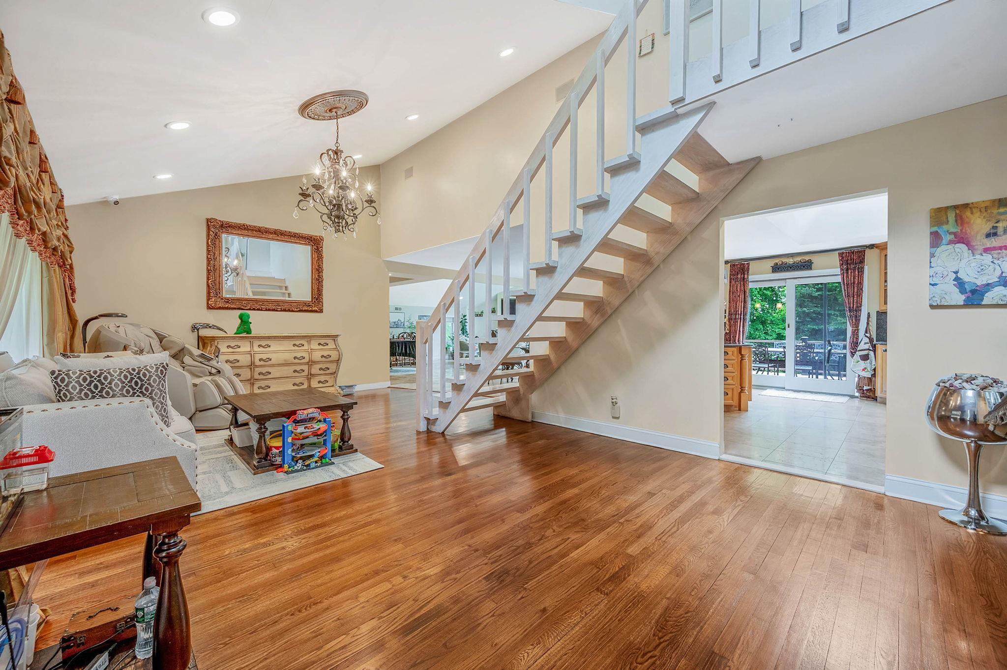 Single Family Farmview Drive  Suffolk County, NY 11746, MLS-863181-6