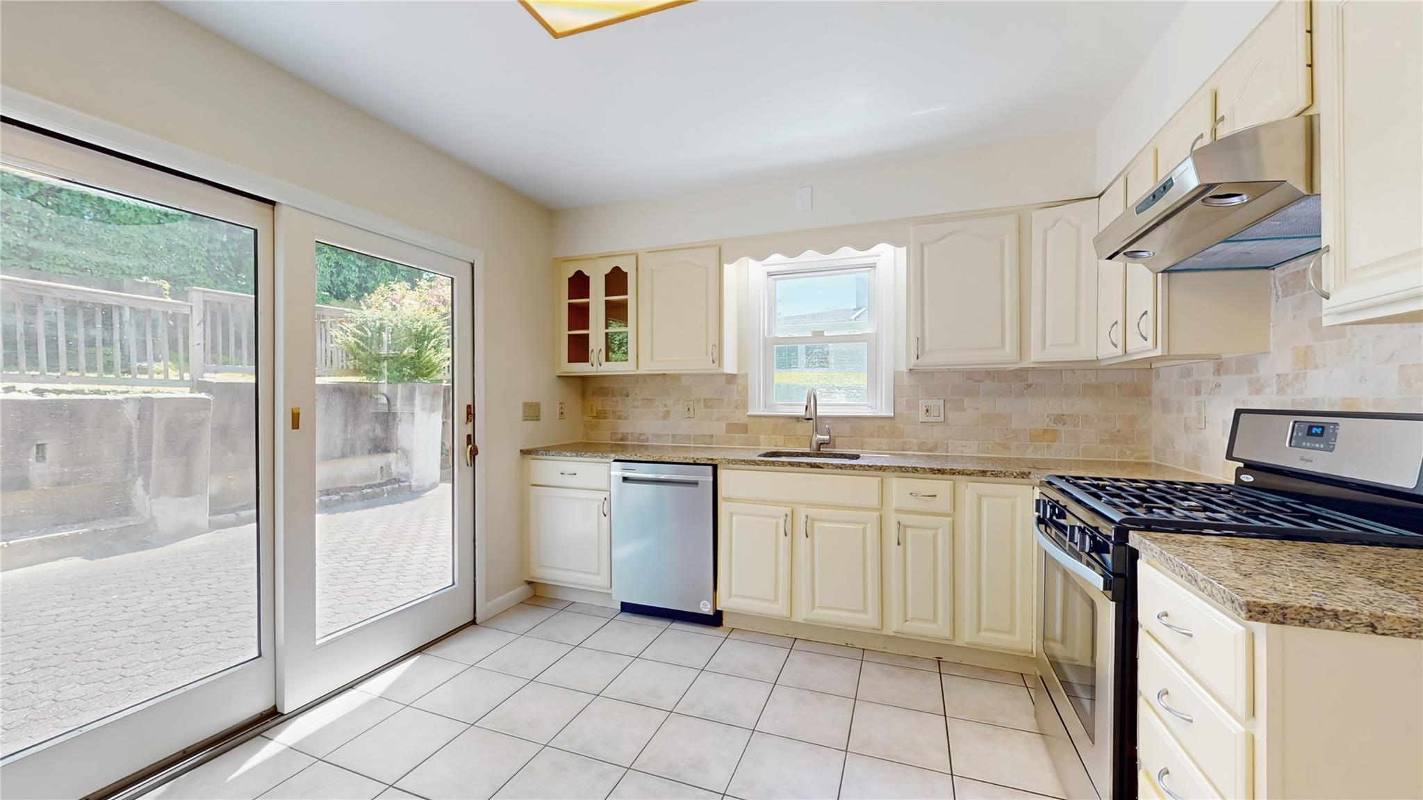 Single Family Dale  Westchester County, NY 10709, MLS-863194-11