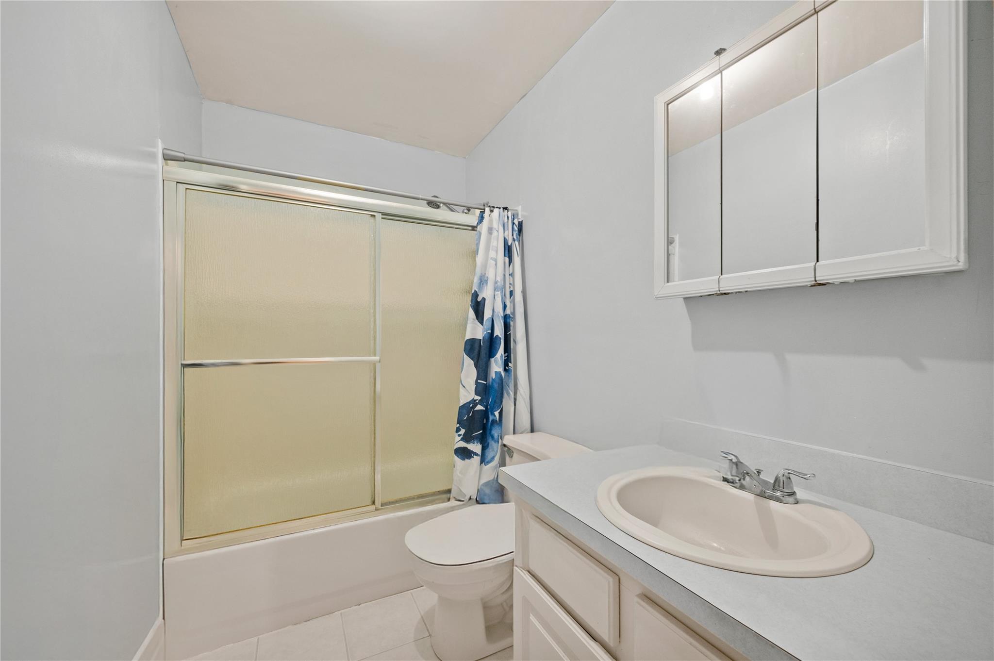 Single Family Prospect  Suffolk County, NY 11706, MLS-863200-22
