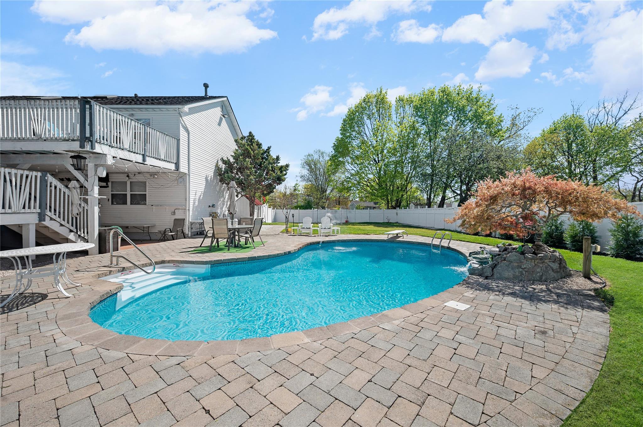 Single Family Prospect  Suffolk County, NY 11706, MLS-863200-31
