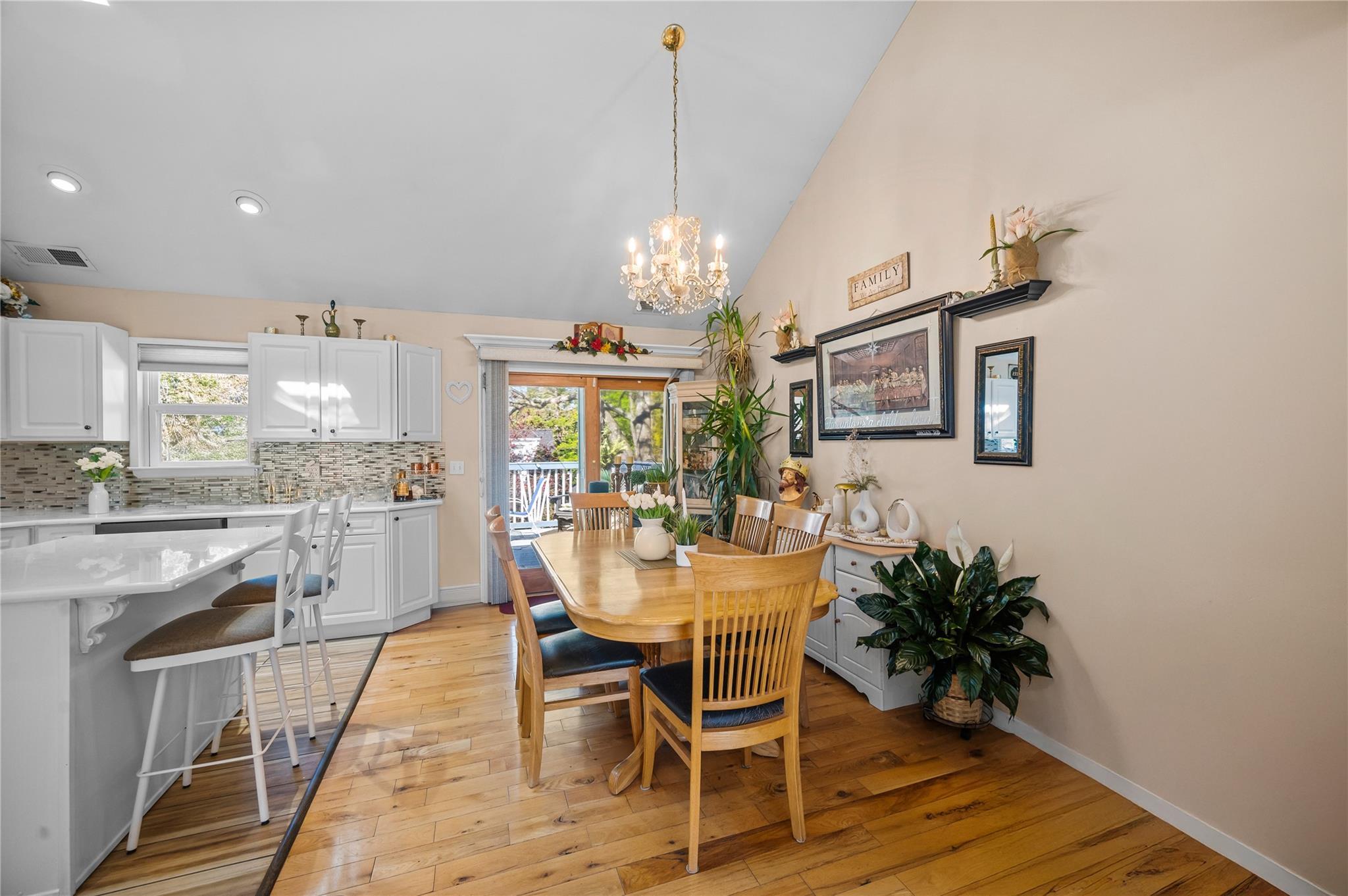 Single Family Prospect  Suffolk County, NY 11706, MLS-863200-8