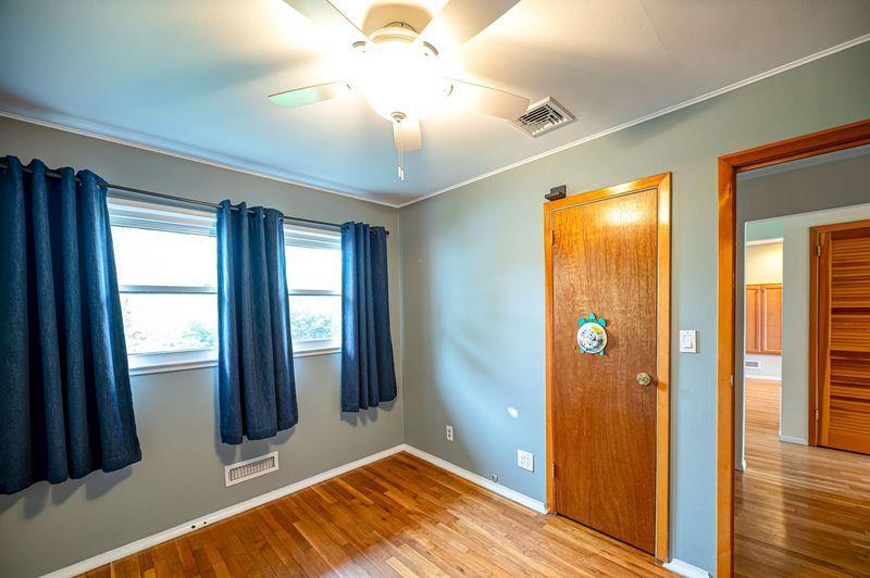 Single Family Glen  Suffolk County, NY 11703, MLS-863204-14