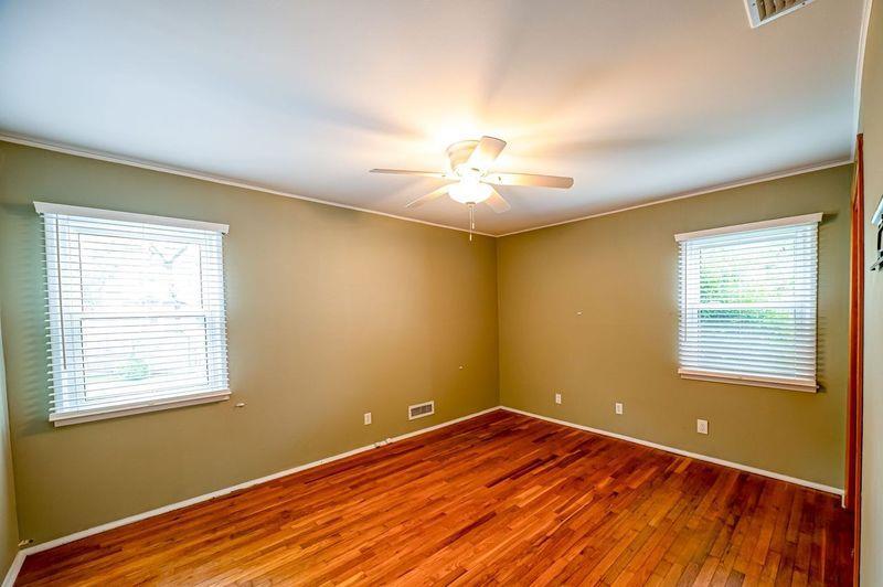Single Family Glen  Suffolk County, NY 11703, MLS-863204-16