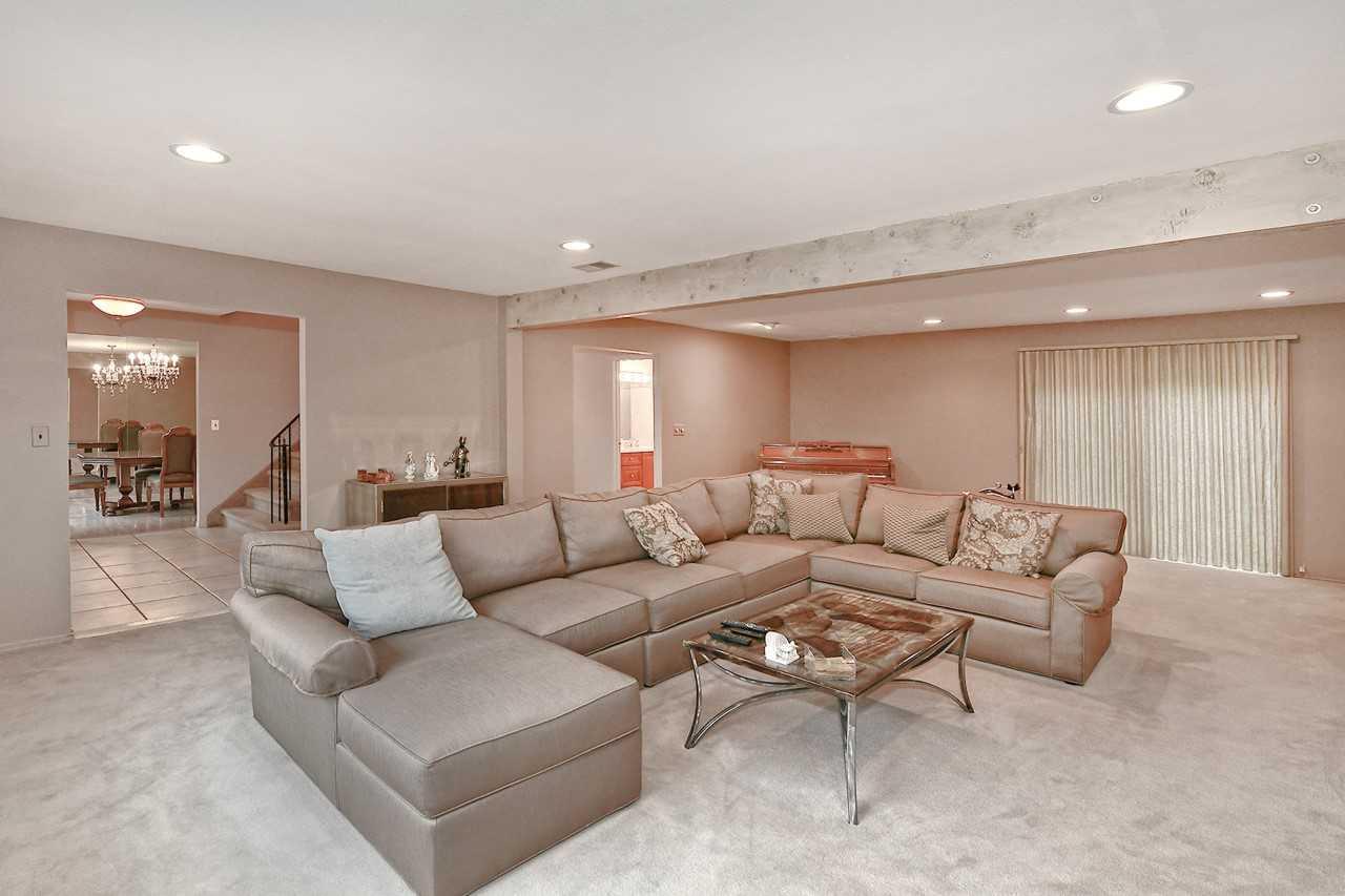 Single Family Twin Oaks  Suffolk County, NY 11754, MLS-863205-16