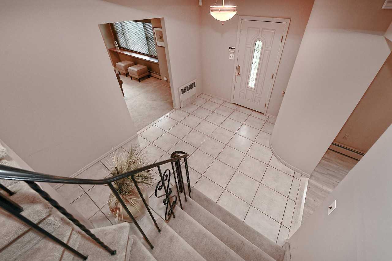 Single Family Twin Oaks  Suffolk County, NY 11754, MLS-863205-8