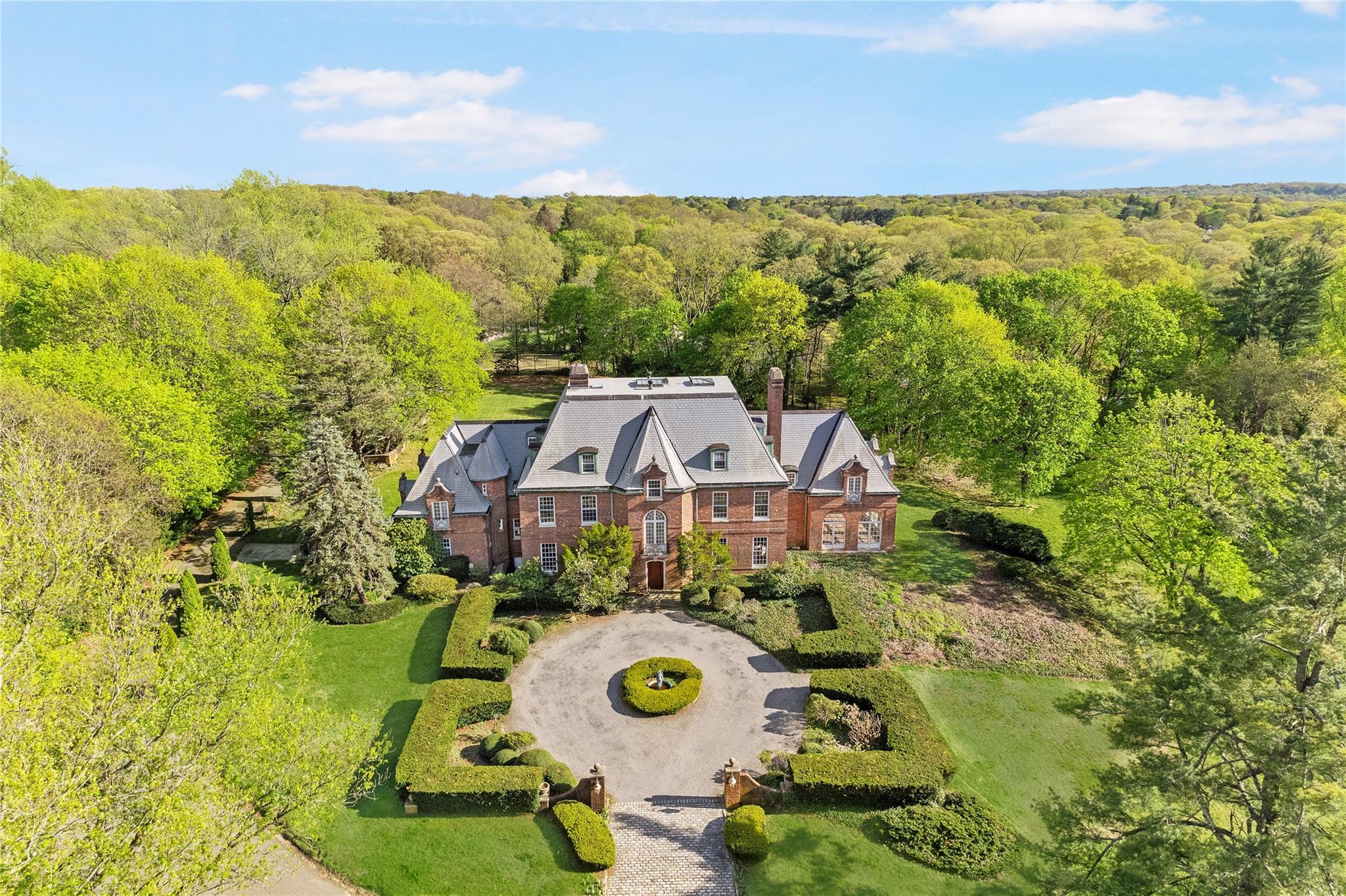 Single Family Auserehl Suffolk County, NY 11743, MLS-863213-22