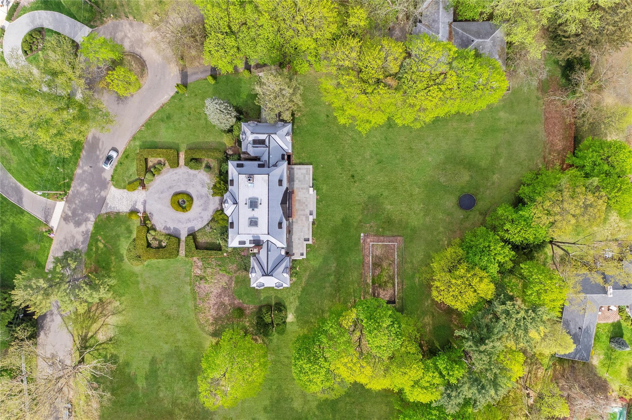 Single Family Auserehl Suffolk County, NY 11743, MLS-863213-24