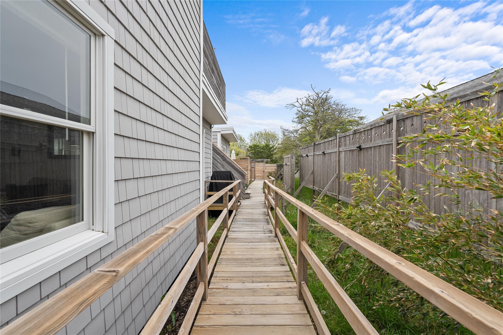 Single Family Champlain  Suffolk County, NY 11706, MLS-863216-41
