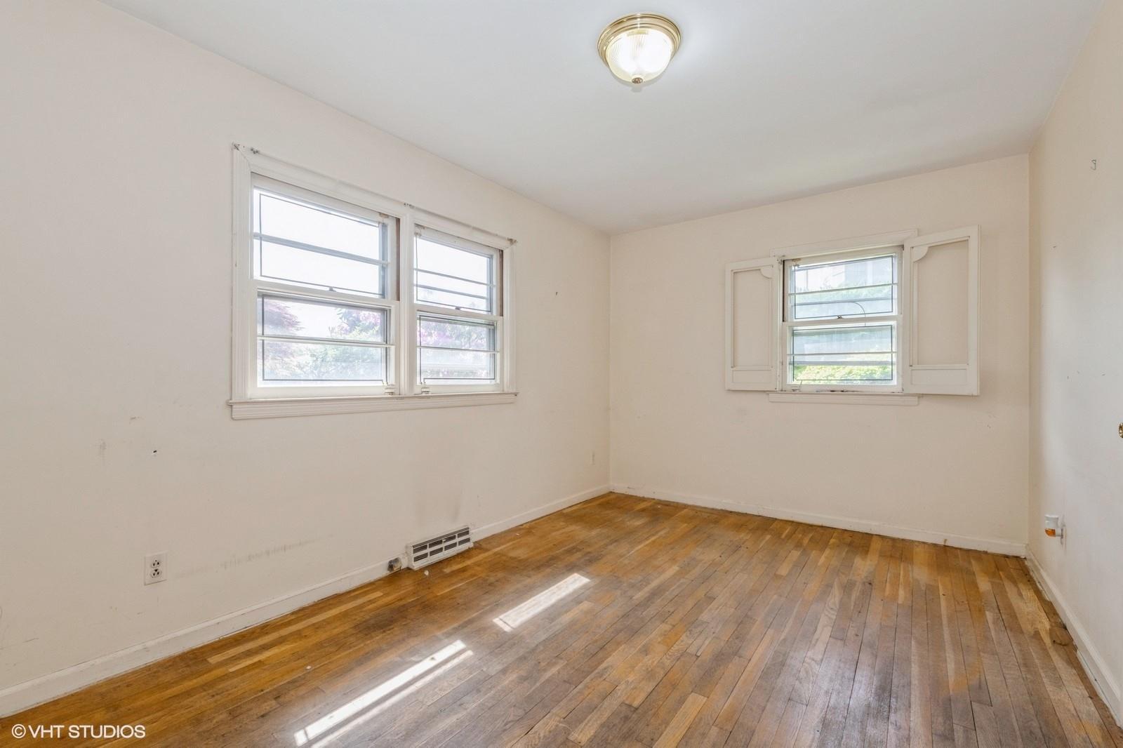 Single Family Ivy  Nassau County, NY 11559, MLS-863229-19