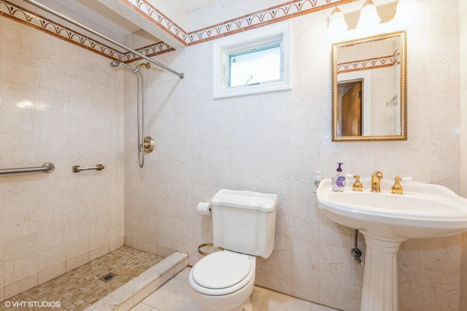 Single Family Ivy  Nassau County, NY 11559, MLS-863229-22