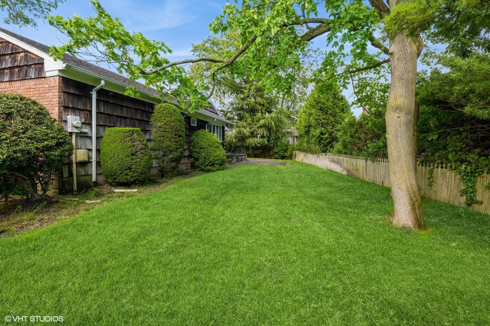 Single Family Ivy  Nassau County, NY 11559, MLS-863229-5