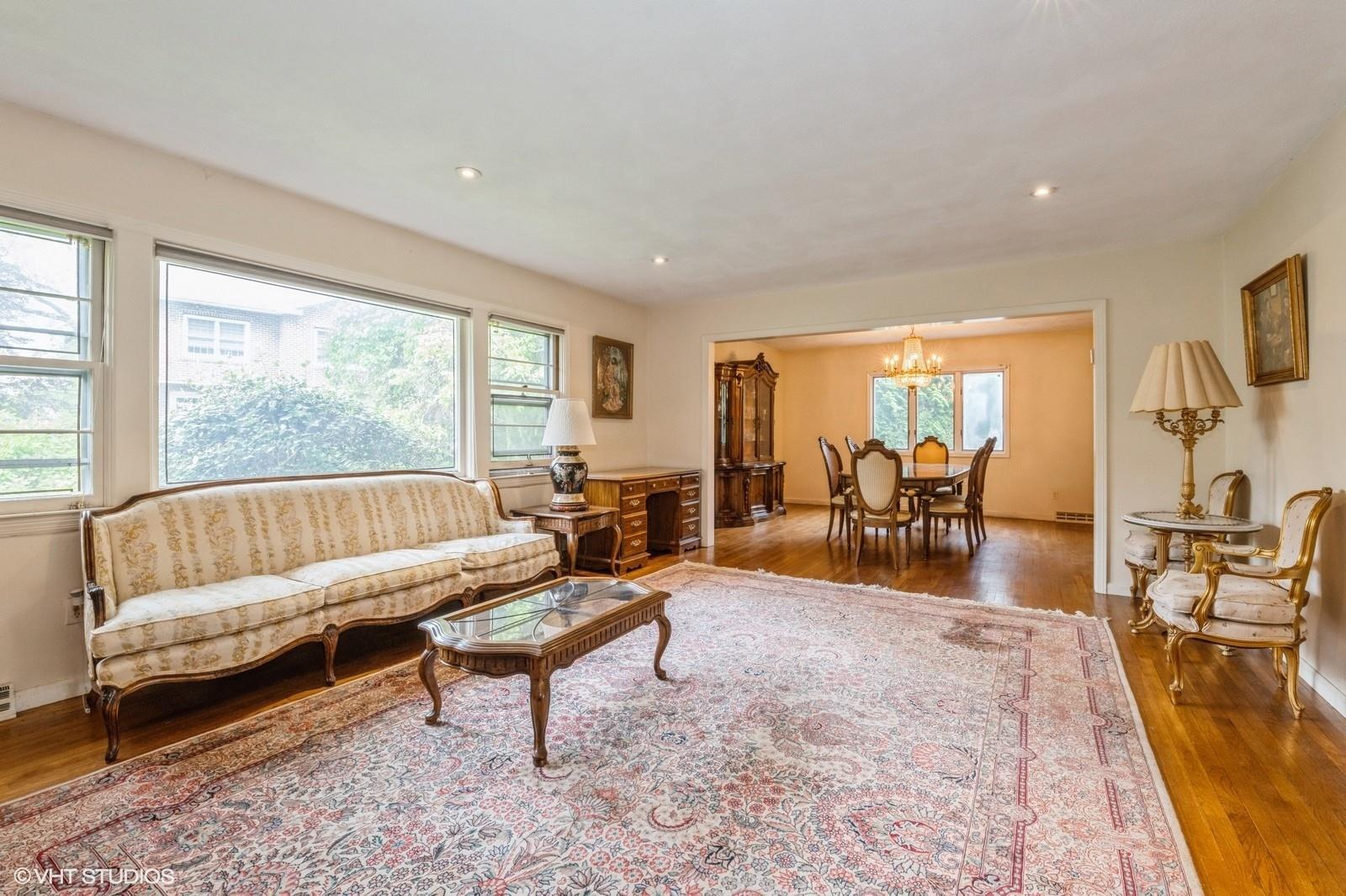 Single Family Ivy  Nassau County, NY 11559, MLS-863229-8