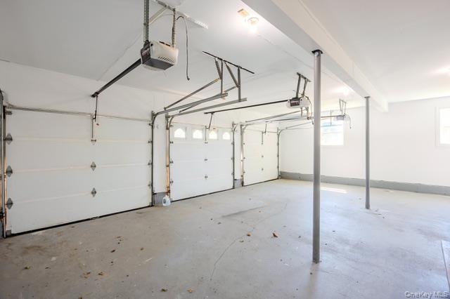 Single Family Miller Farms Suffolk County, NY 11764, MLS-863241-29