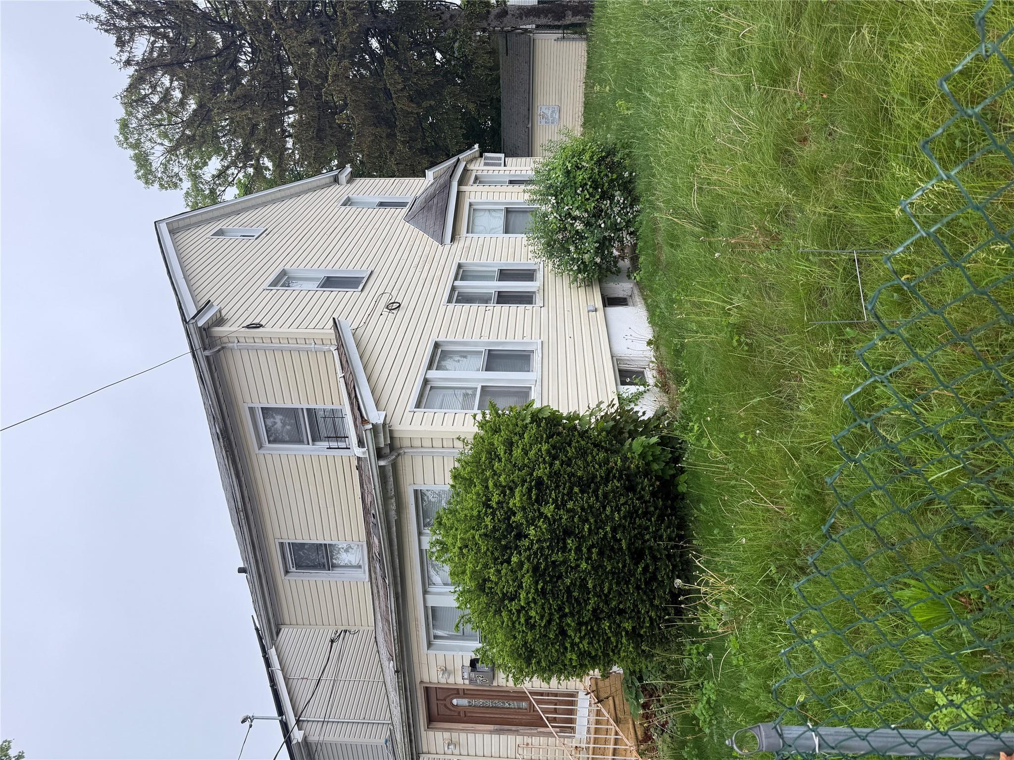 Single Family 208th Street  Queens, NY 11411, MLS-863244-3