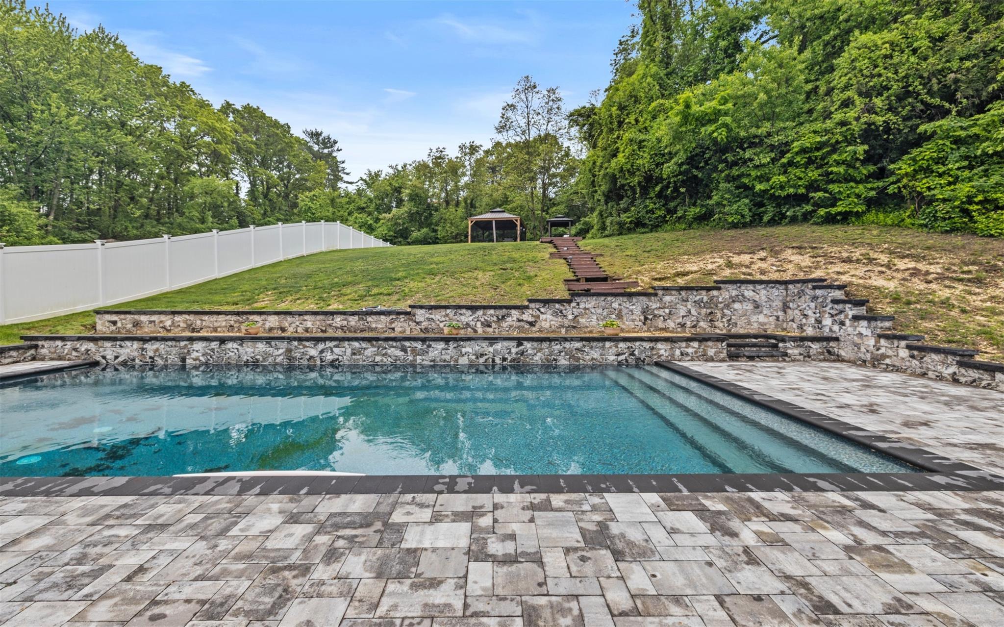 Single Family Stonehurst  Suffolk County, NY 11746, MLS-863264-34