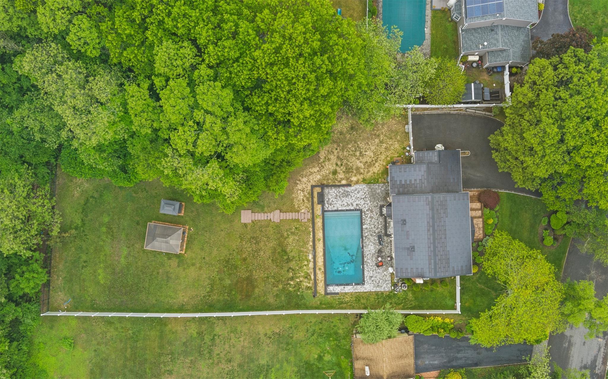Single Family Stonehurst  Suffolk County, NY 11746, MLS-863264-40