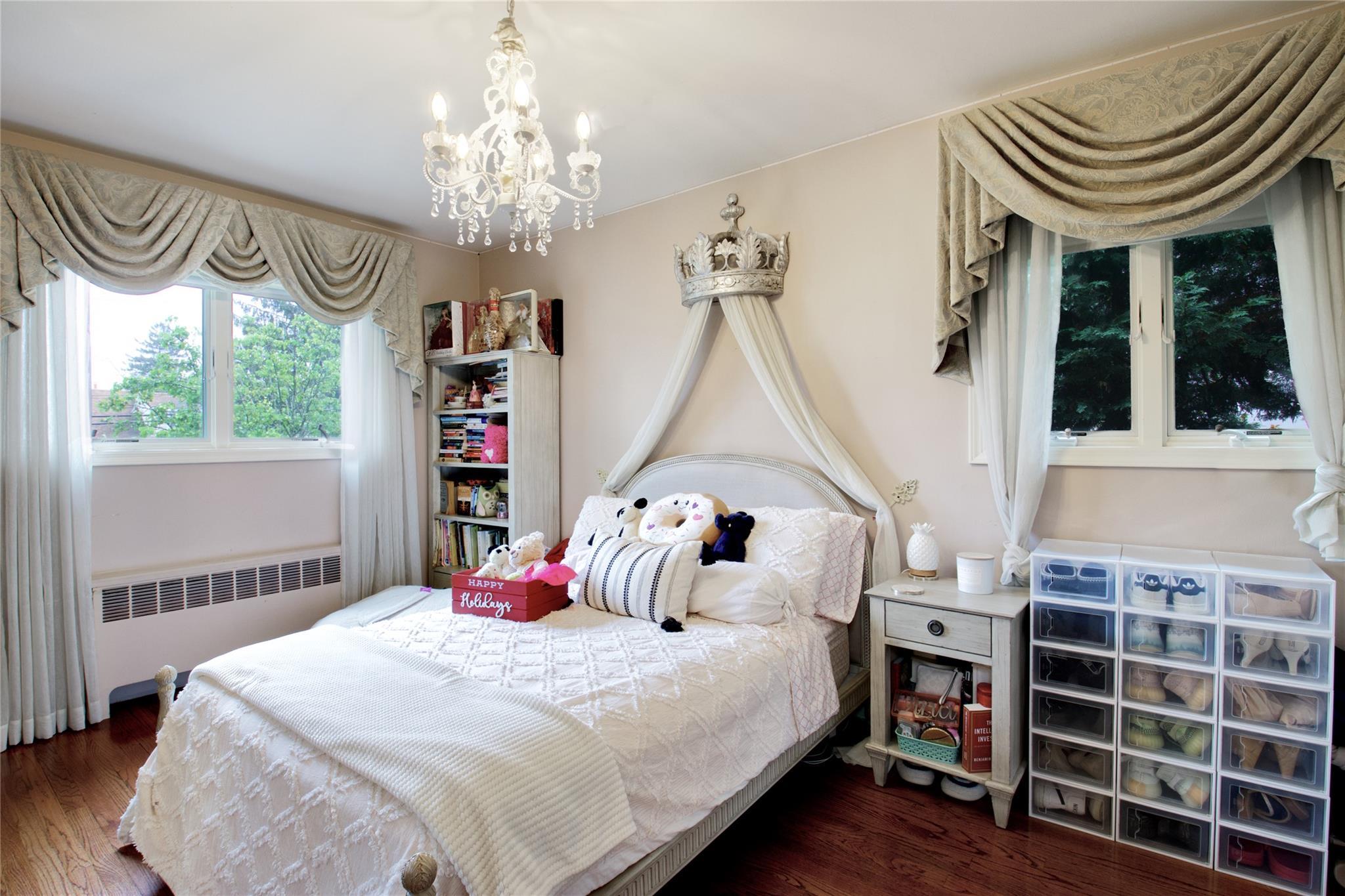Single Family 210th  Queens, NY 11360, MLS-863272-10