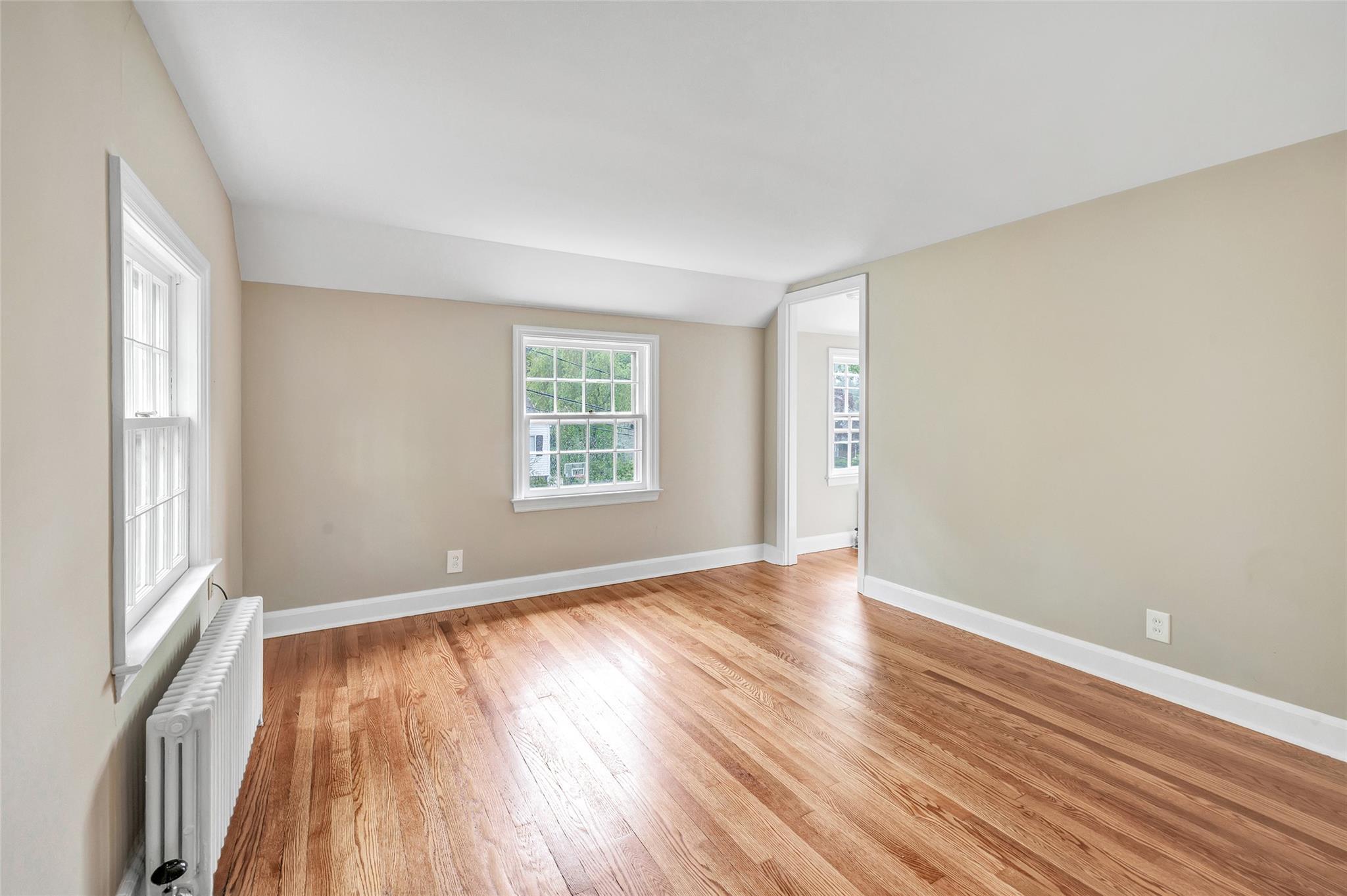 Single Family Richmond Hill  Out Of Area, NY 06854, MLS-863283-23