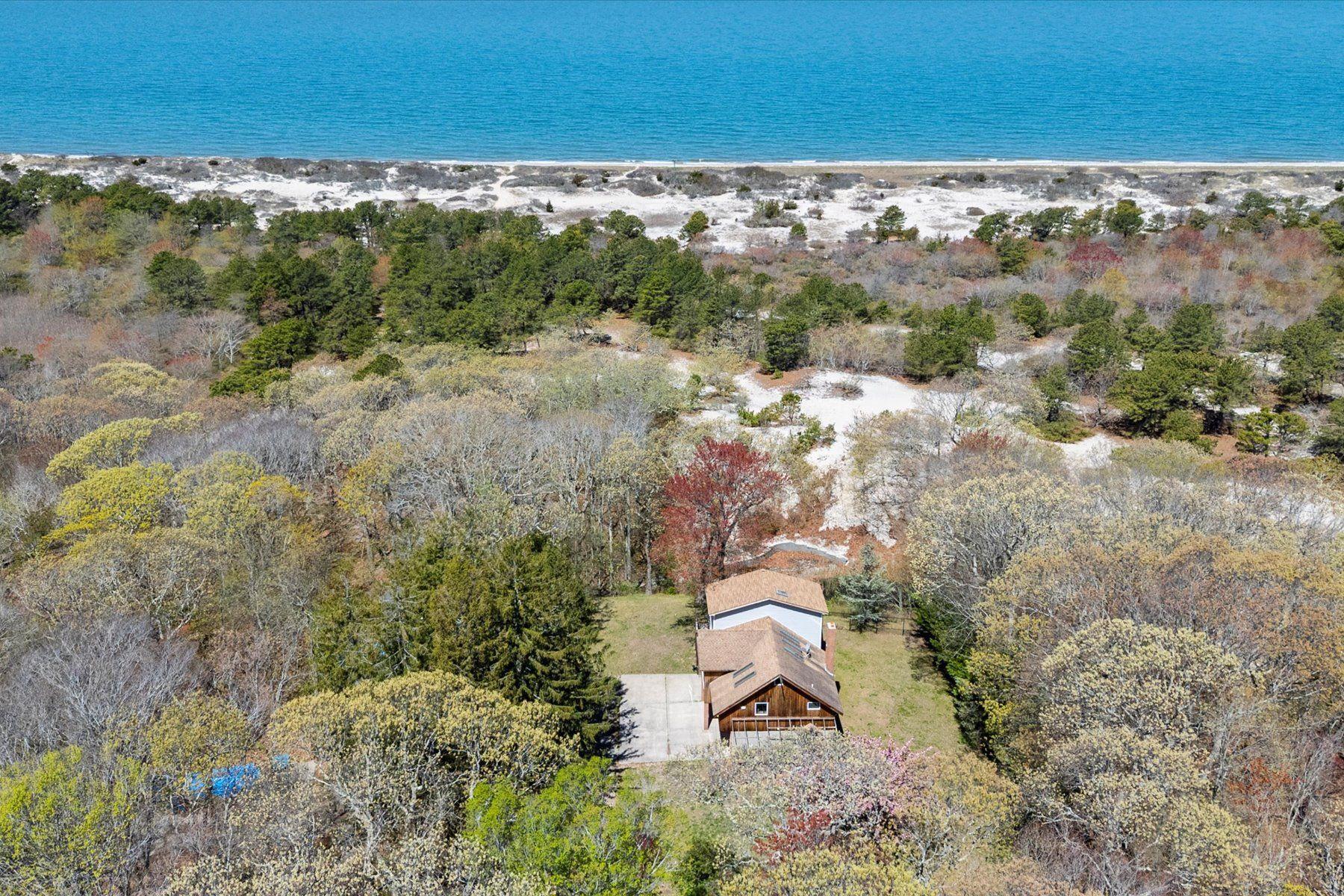 Single Family Soundview  Suffolk County, NY 11971, MLS-863292-16