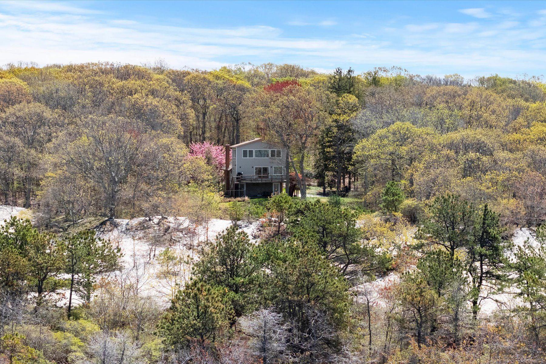 Single Family Soundview  Suffolk County, NY 11971, MLS-863292-5