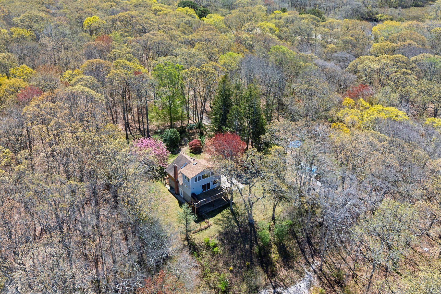 Single Family Soundview  Suffolk County, NY 11971, MLS-863292-6