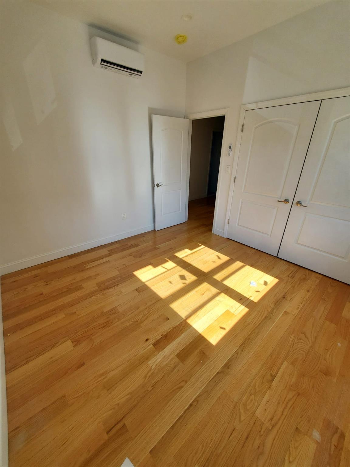 Single Family Pinson Street  Queens, NY 11691, MLS-863294-4