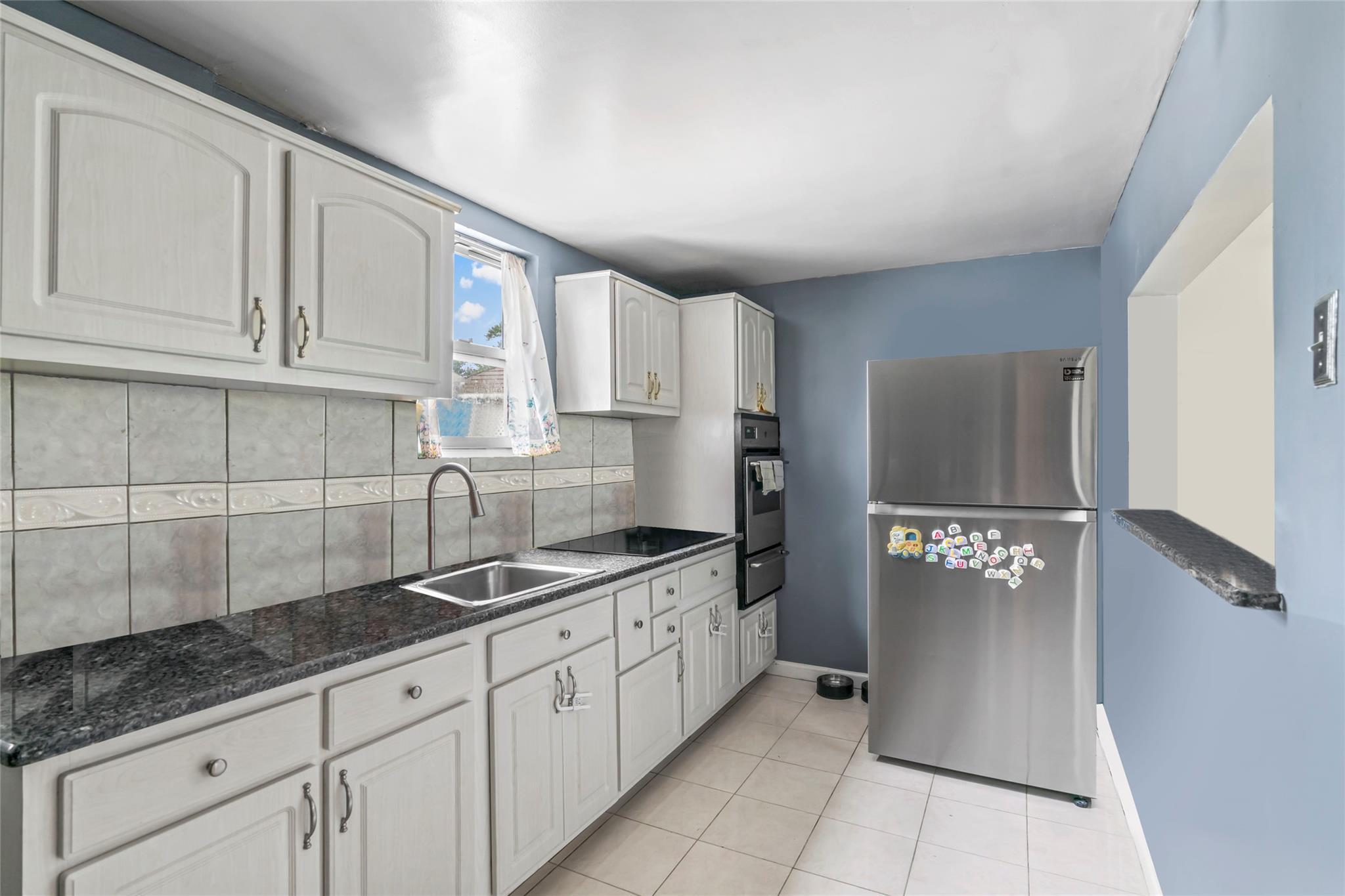 Single Family 95th  Brooklyn, NY 11236, MLS-863299-6