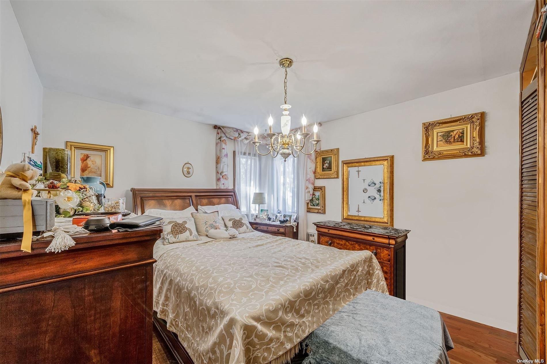 Single Family Wall  Nassau County, NY 11552, MLS-863313-10