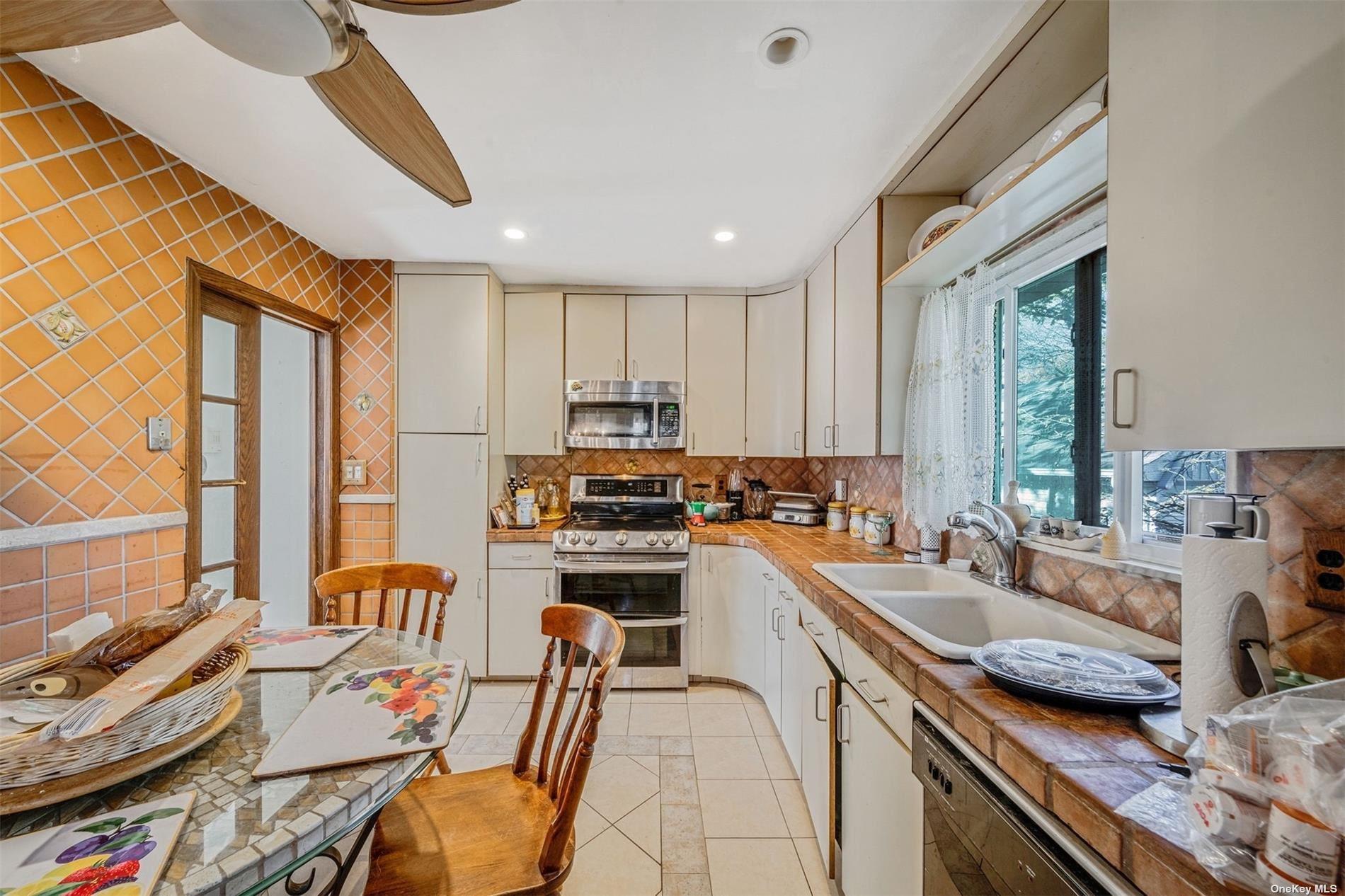 Single Family Wall  Nassau County, NY 11552, MLS-863313-12
