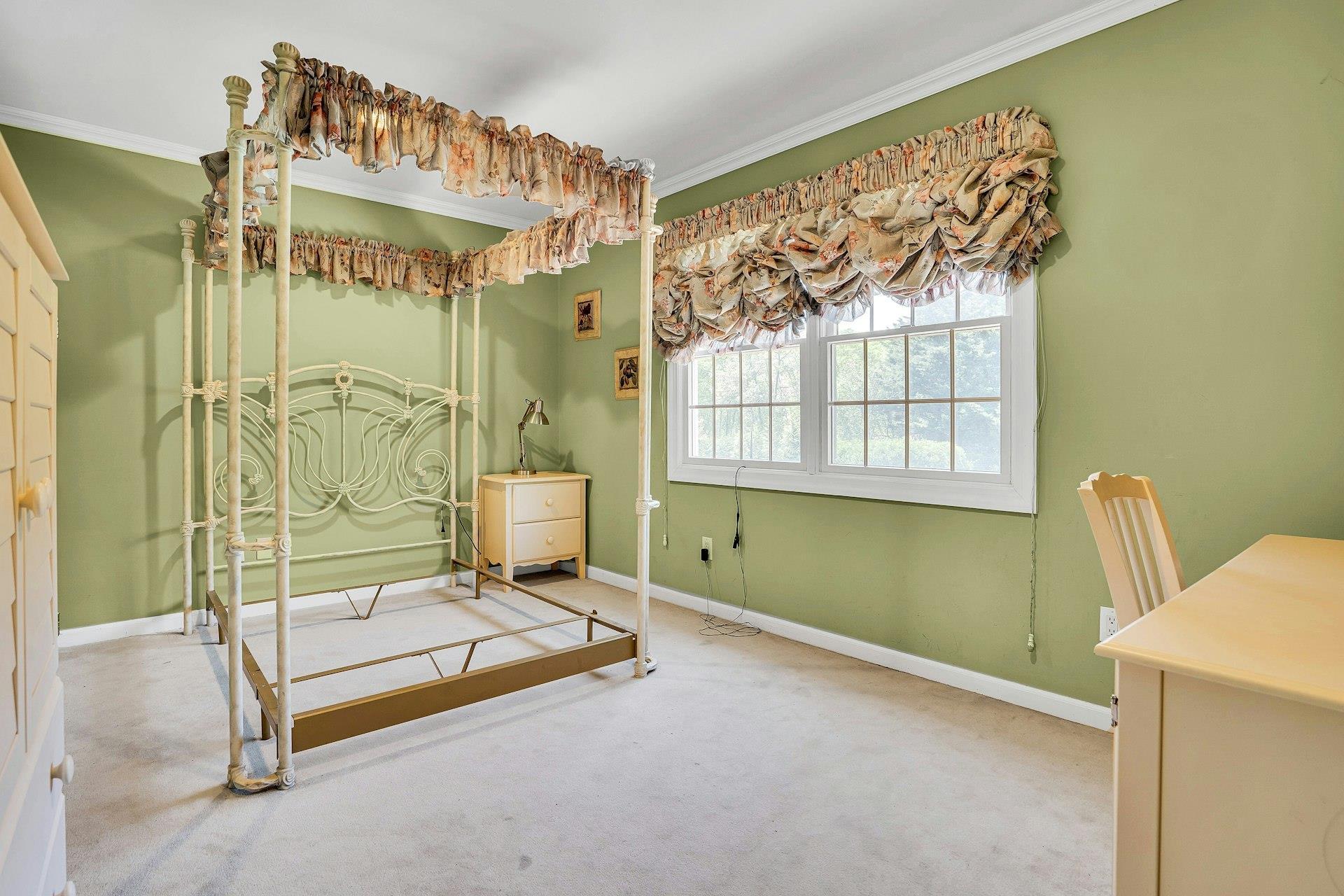 Single Family Seneca  Suffolk County, NY 11746, MLS-863332-32