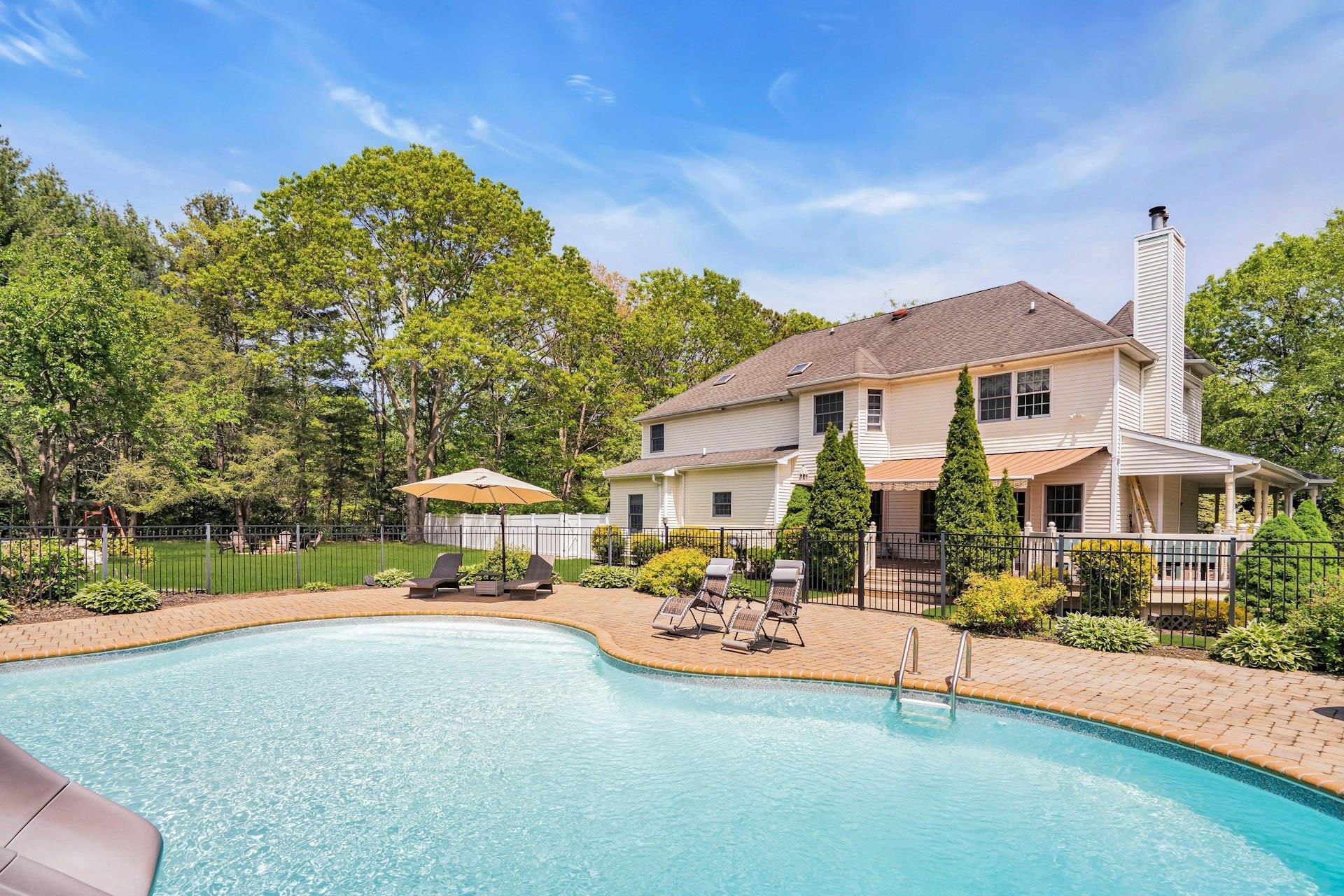 Single Family Seneca  Suffolk County, NY 11746, MLS-863332-48
