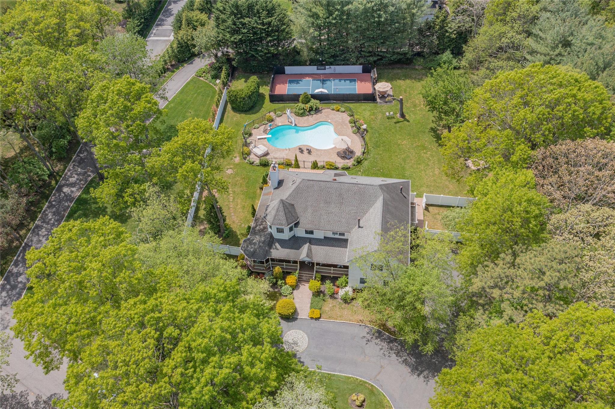 Single Family Seneca  Suffolk County, NY 11746, MLS-863332-50