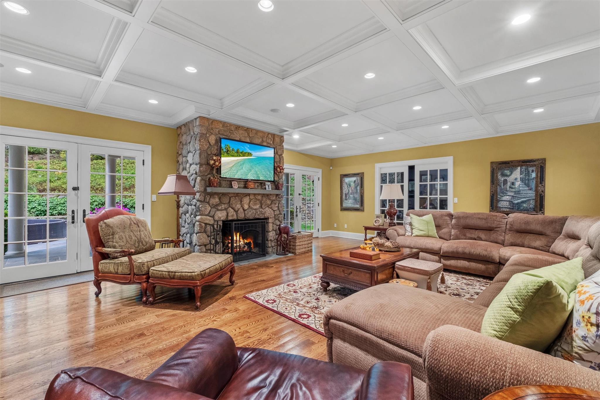 Single Family Ridgeview  Westchester County, NY 10504, MLS-863350-8