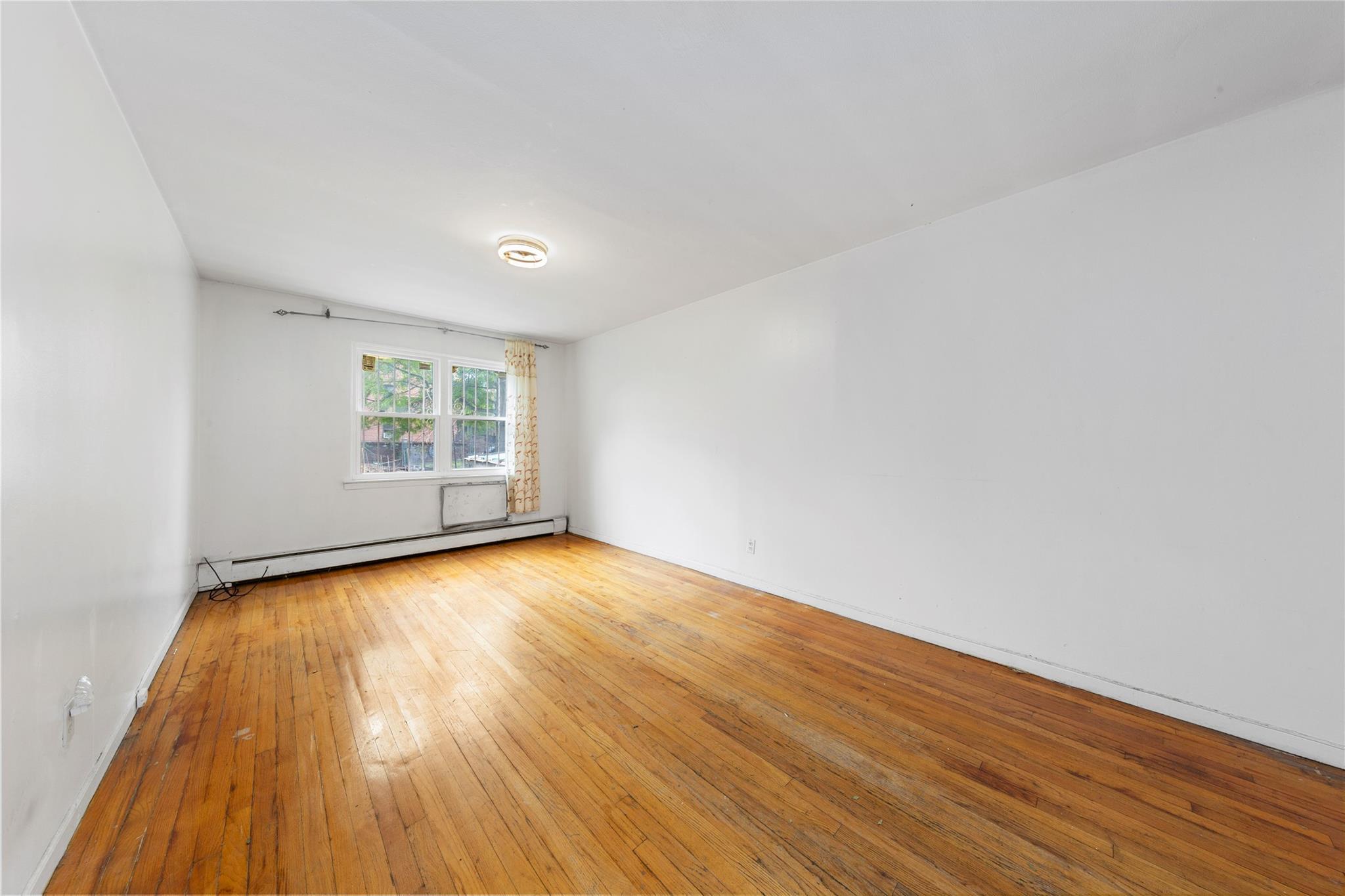 Single Family Kissena Blvd  Queens, NY 11367, MLS-863352-20