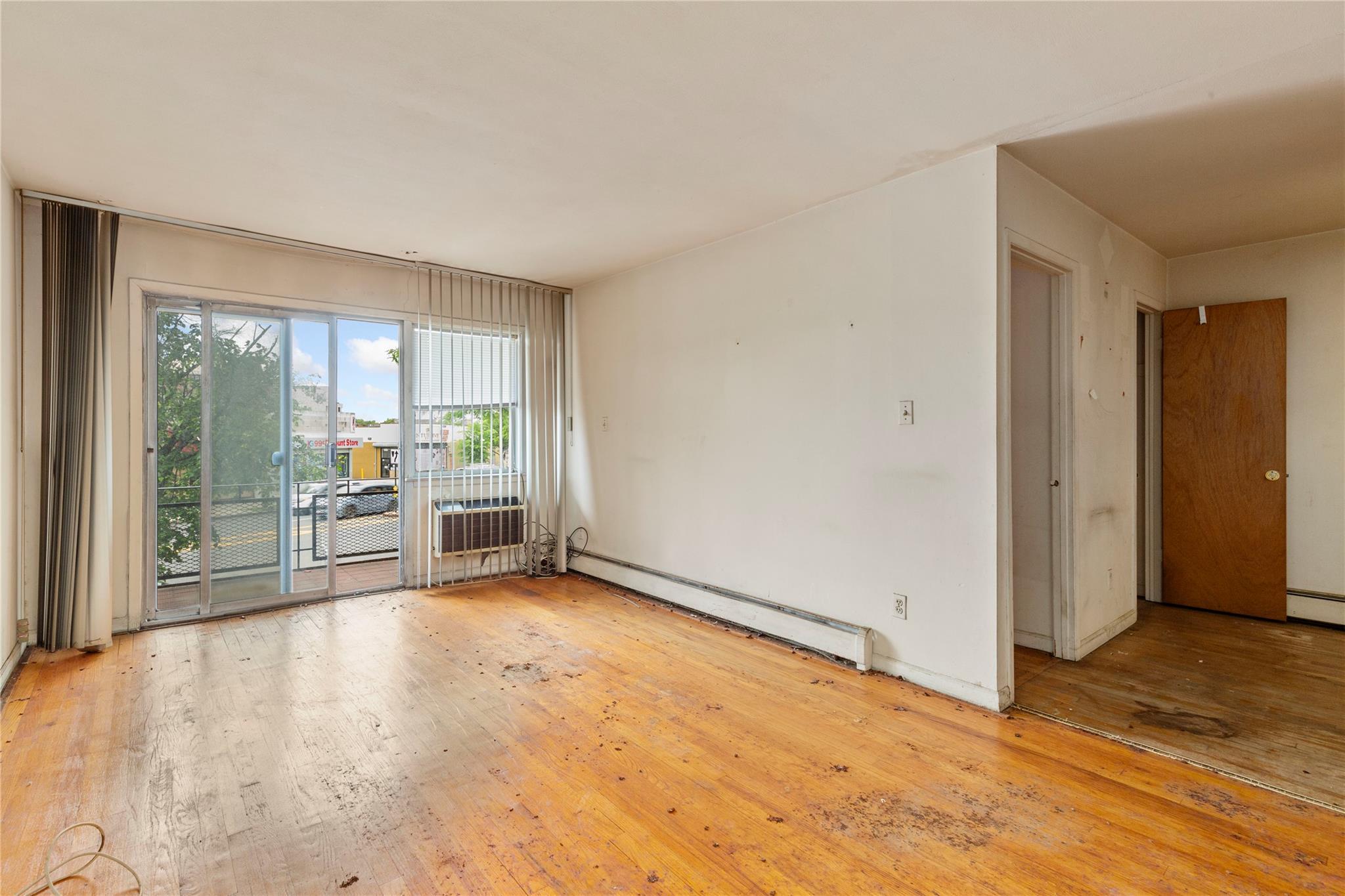 Single Family Kissena Blvd  Queens, NY 11367, MLS-863352-25