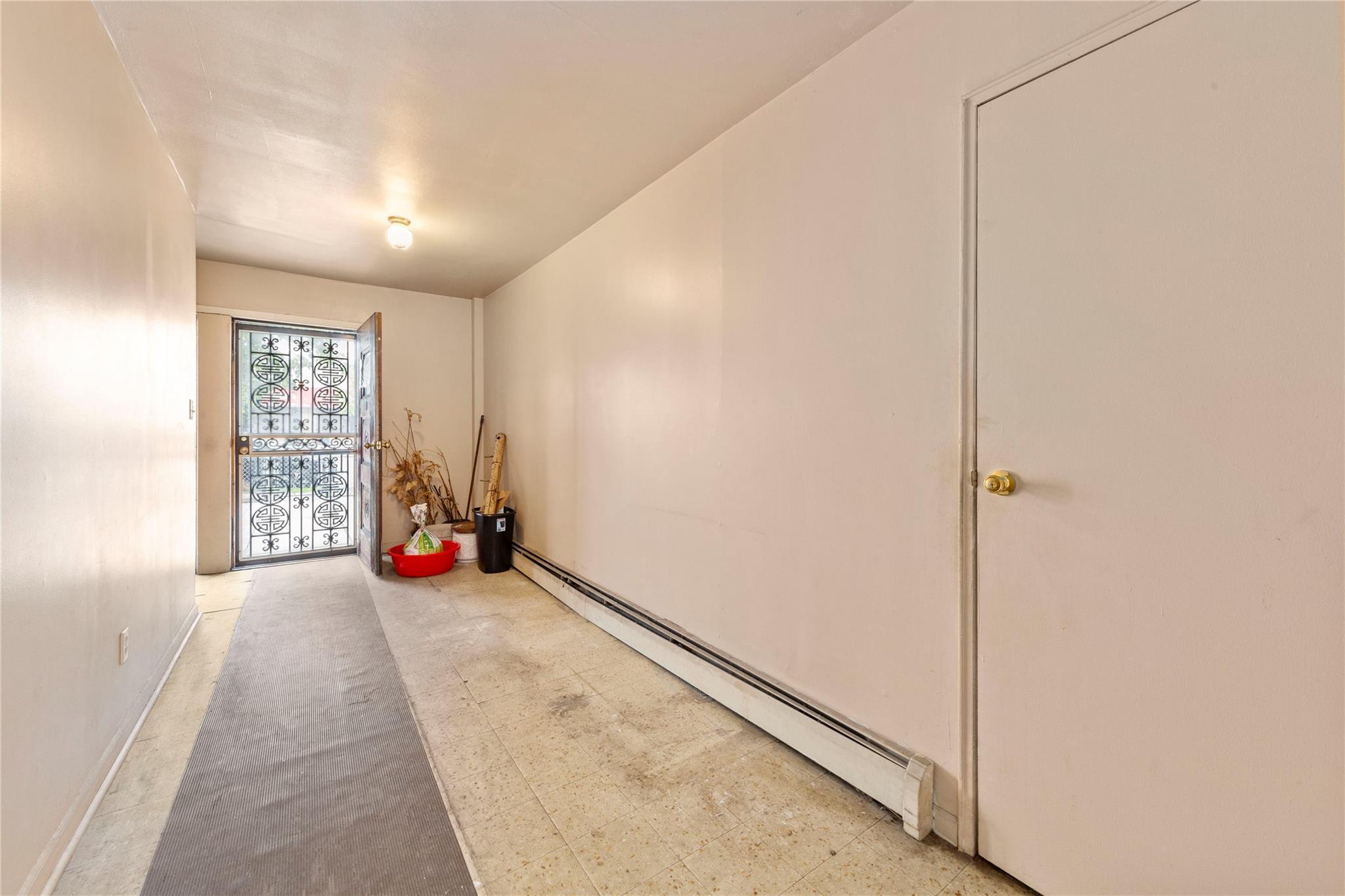 Single Family Kissena Blvd  Queens, NY 11367, MLS-863352-32