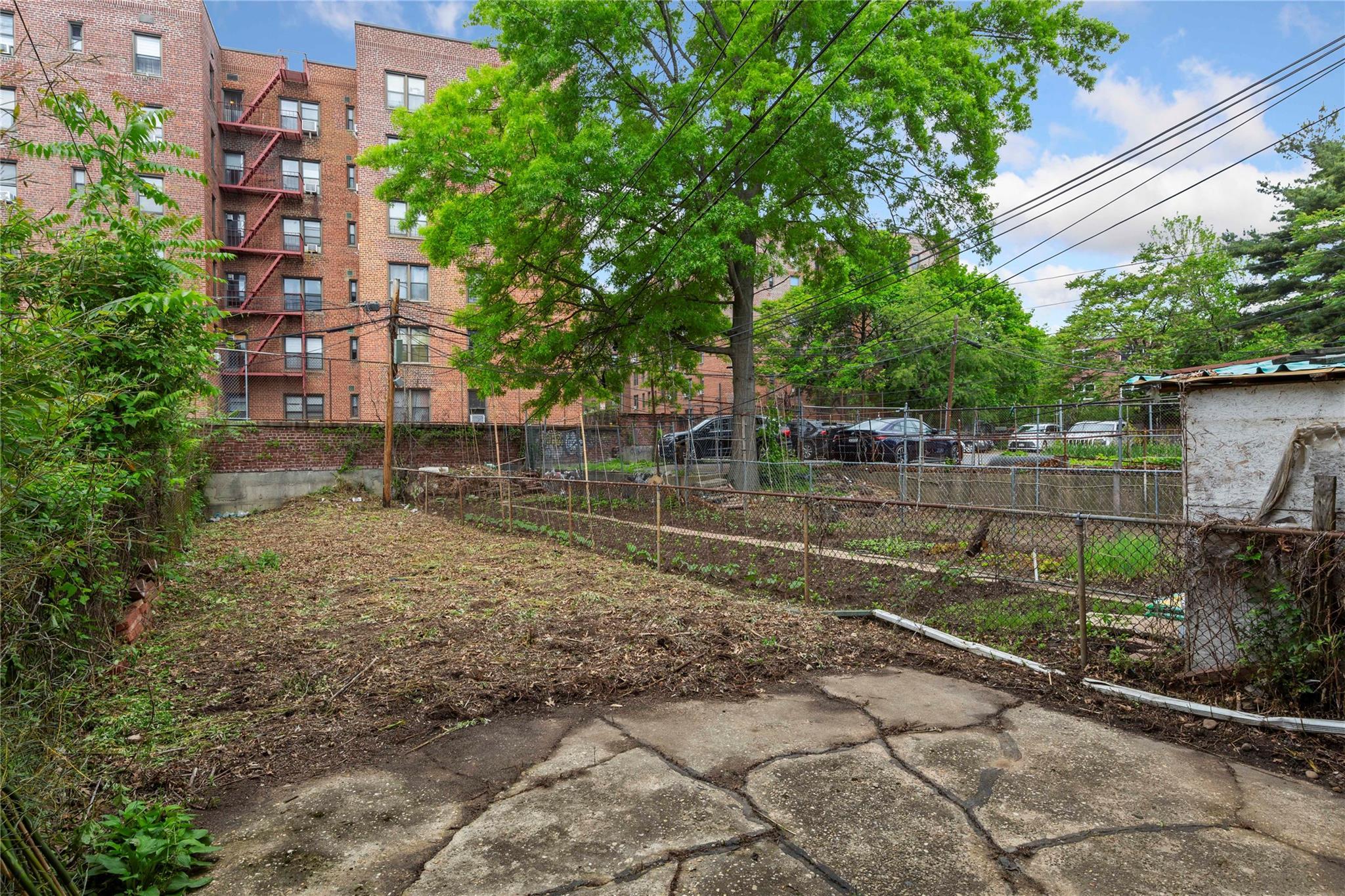 Single Family Kissena Blvd  Queens, NY 11367, MLS-863352-34