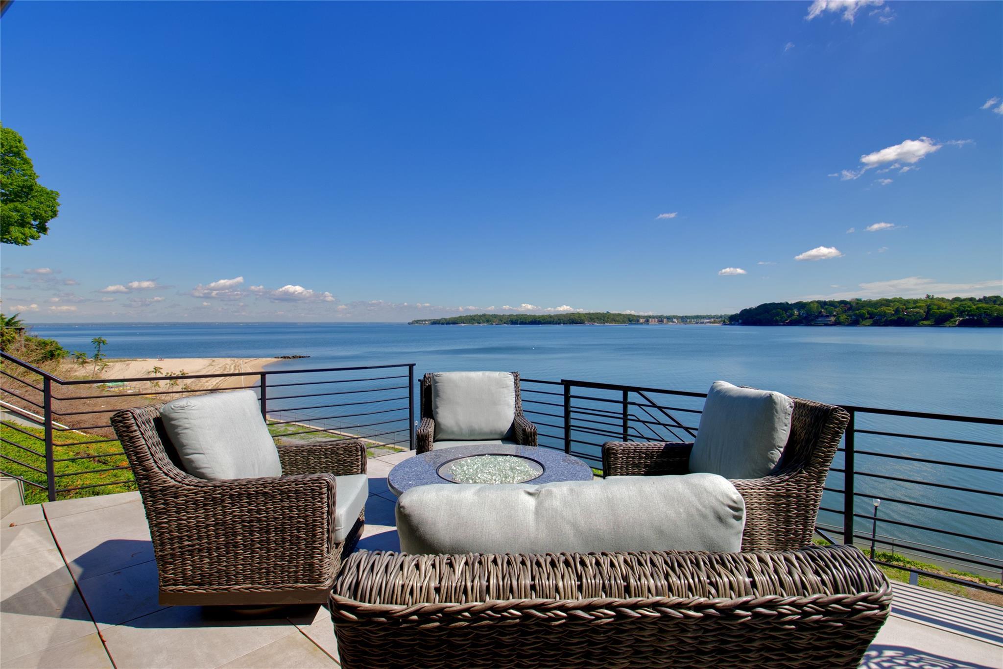 Coop W Shore  Nassau County, NY 11050, MLS-863362-11