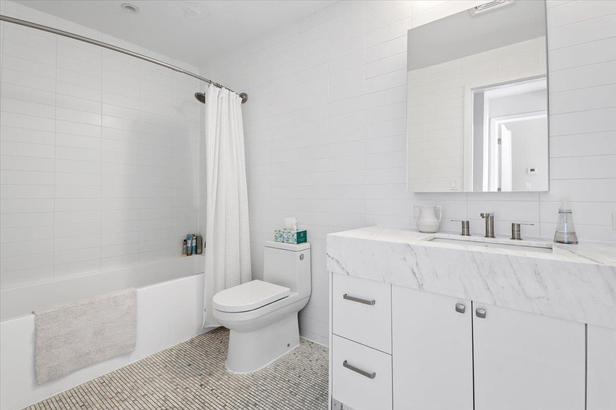 Single Family Beach 5th  Queens, NY 11691, MLS-863363-21