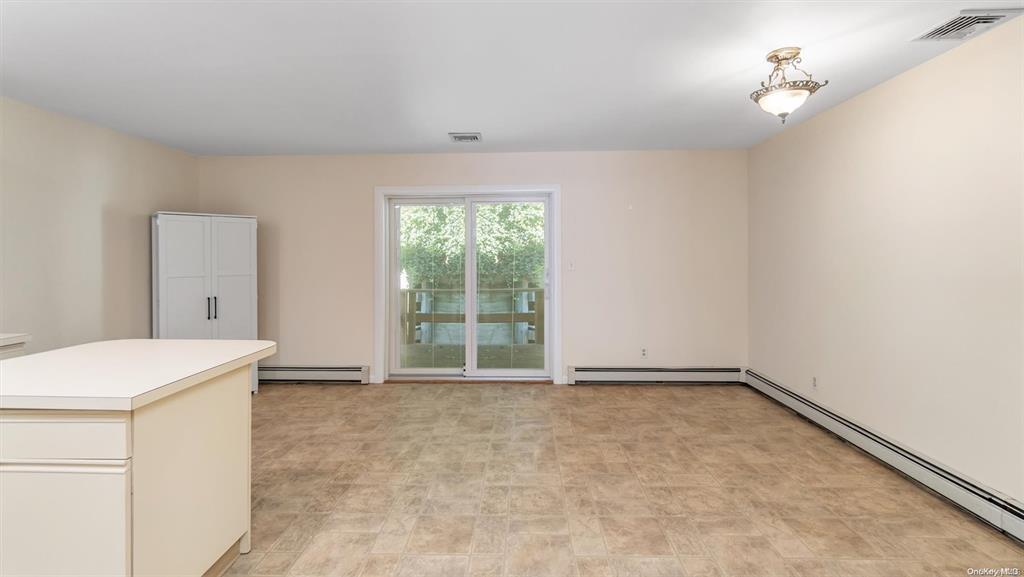 Single Family Herb Hill  Nassau County, NY 11542, MLS-863369-10