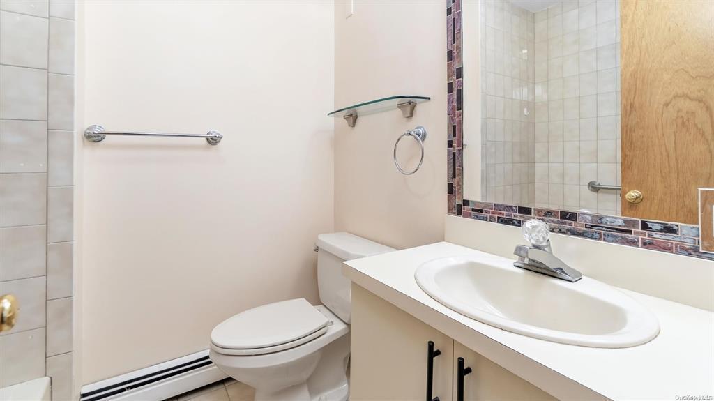 Single Family Herb Hill  Nassau County, NY 11542, MLS-863369-25
