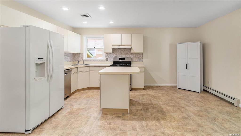 Single Family Herb Hill  Nassau County, NY 11542, MLS-863369-9